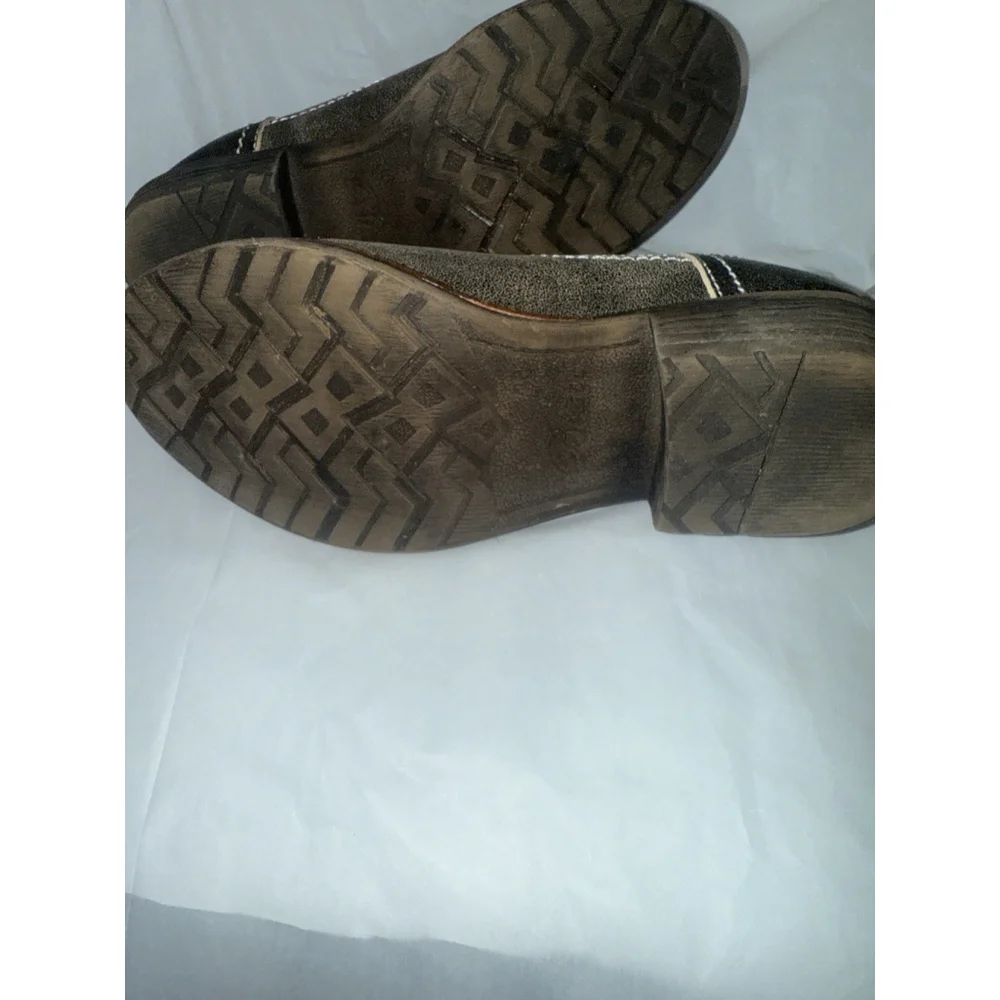 Biza size 36/ 5.5-6  Carson Gray Leather Slip On Booties